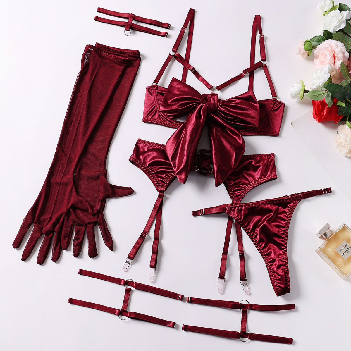 Dnika Bow Garter Set